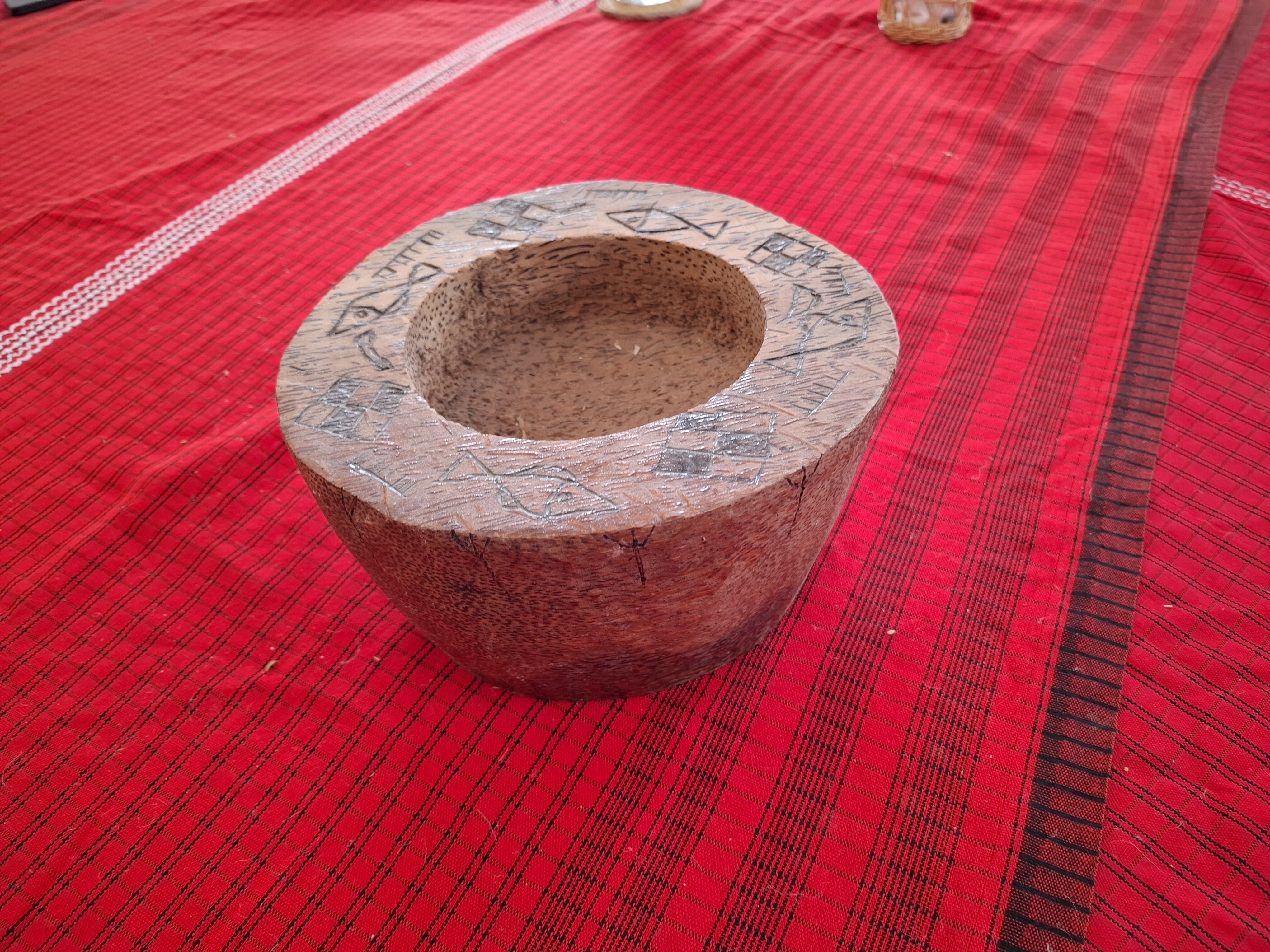 Palm wood mortar